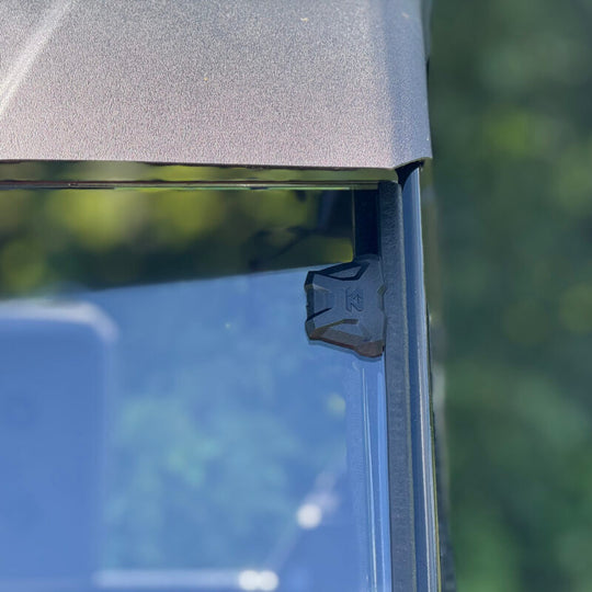 Seizmik Vented UTV Windshield - Honda Pioneer / Talon