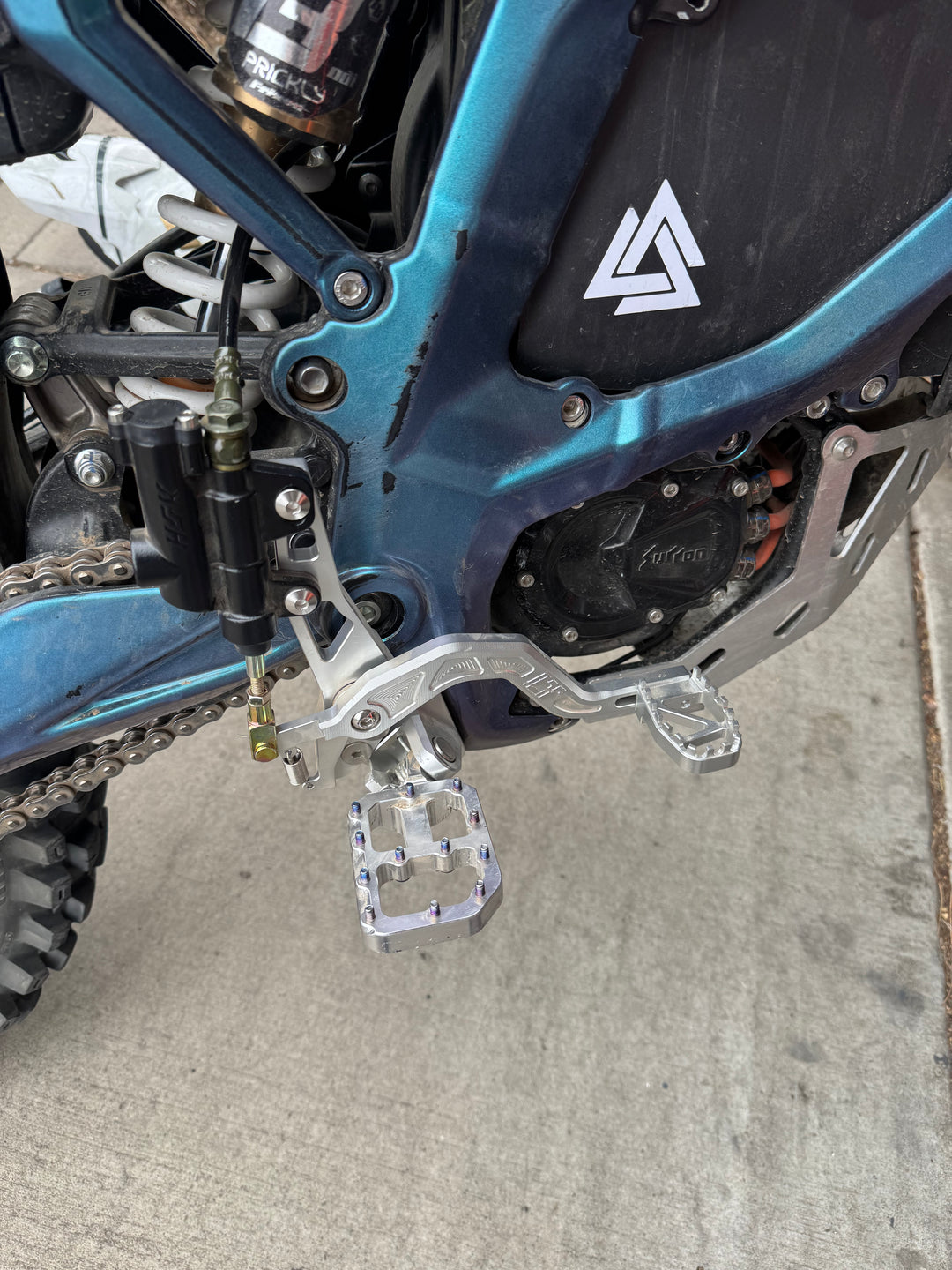 Dune Goons Rear Foot Brake Kit Surron Ultra Bee -- Moto Style Foot Brake Add-On