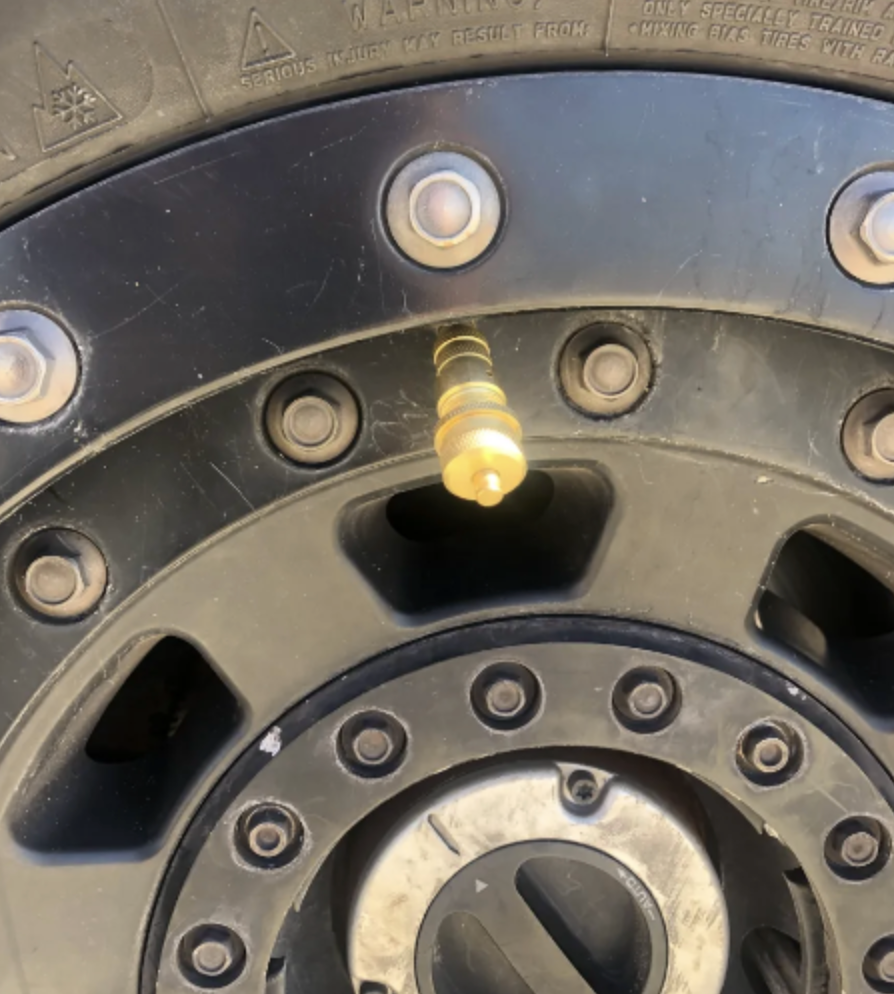 Freedom Deflate Screw-On Tire Deflate Kit