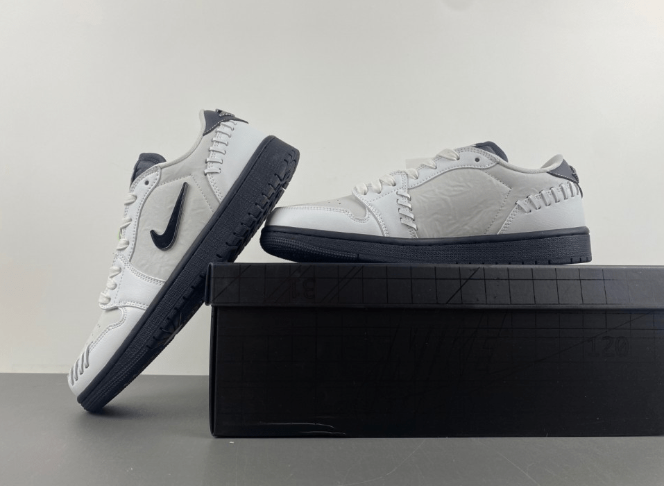 Air Jordan 1 Low OG “Method of Make – Black Cat” HF5756 - 010 – Men’s Sizing (Women: Size Down 1.5) - Dune Goons