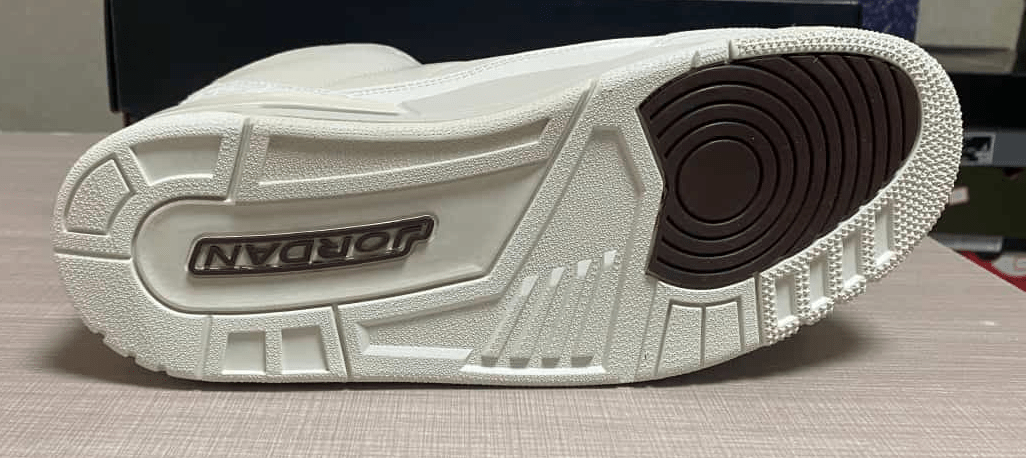 Air Jordan 3 x Travis Scott "Cactus Jack" 136064 - 668 – Olive - Dune Goons