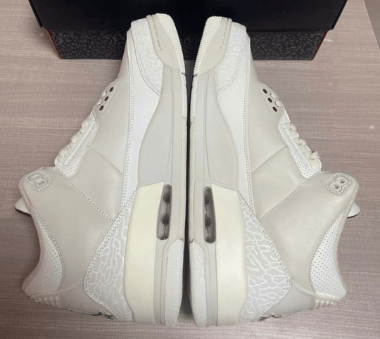 Air Jordan 3 x Travis Scott "Cactus Jack" 136064 - 668 – Olive - Dune Goons