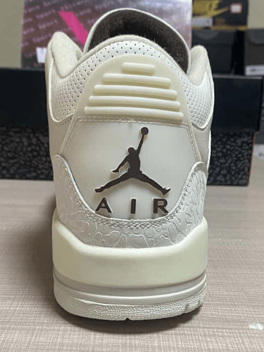 Air Jordan 3 x Travis Scott "Cactus Jack" 136064 - 668 – Olive - Dune Goons