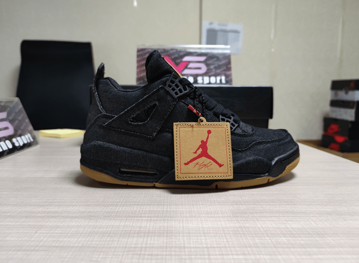 Air Jordan 4 Retro Levi's "Black Denim" AO2571 - 001 - Gum Sole - Dune Goons
