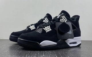 Air Jordan 4 Retro “White Thunder” FQ8213-001 – Unleash the Thunder