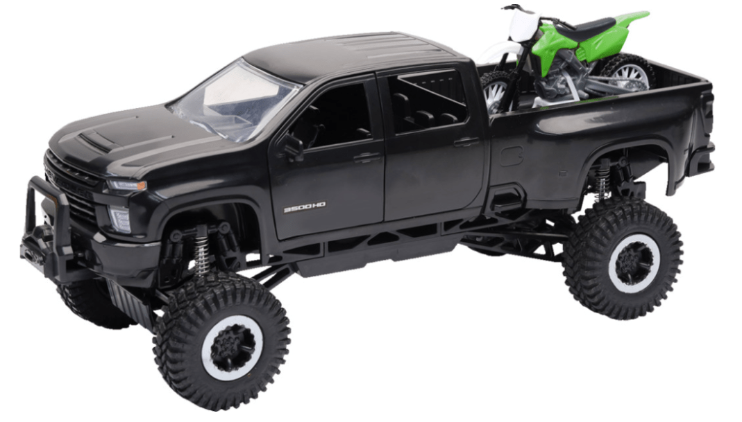 New - Ray 1:32 Chevrolet 3500HD Off - Road Pickup + 1:6 Dirt Bike Set – Black/Green 7001 - 0075 / SS - 37596 - Dune Goons