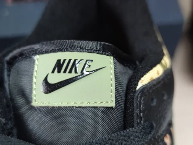 Nike Dunk Low “Crazy Camo” DH0957 - 001 - Dune Goons