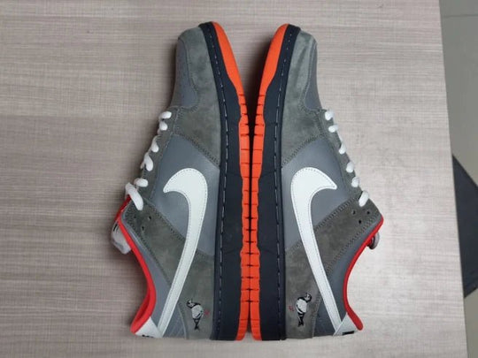 Nike SB Dunk Low Staple “NYC Pigeon” 304292 - 011 - Dune Goons