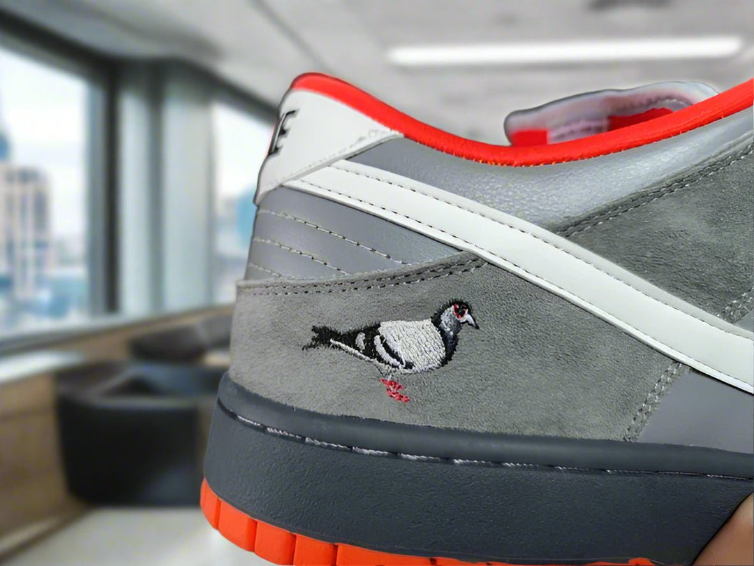 Nike SB Dunk Low Staple “NYC Pigeon” 304292 - 011 - Dune Goons