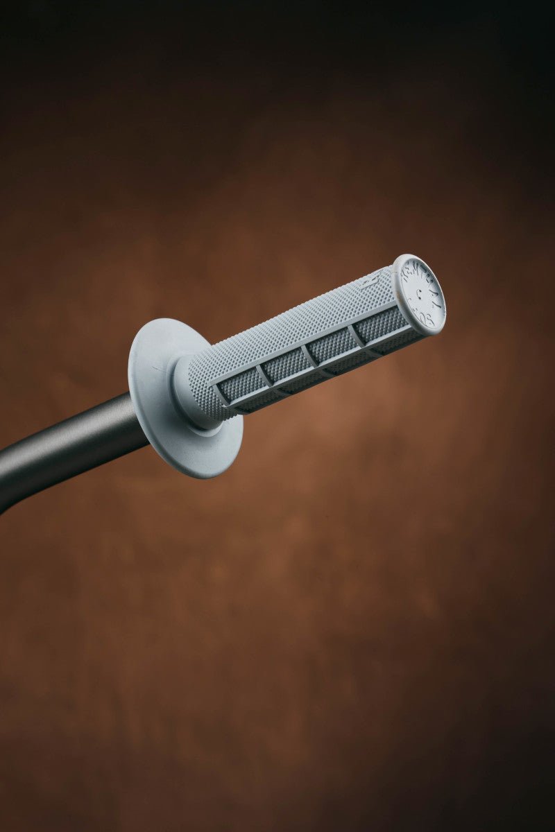 Renthal MX Grips Soft Diamond/ Waffle - Light Grey - Dune Goons