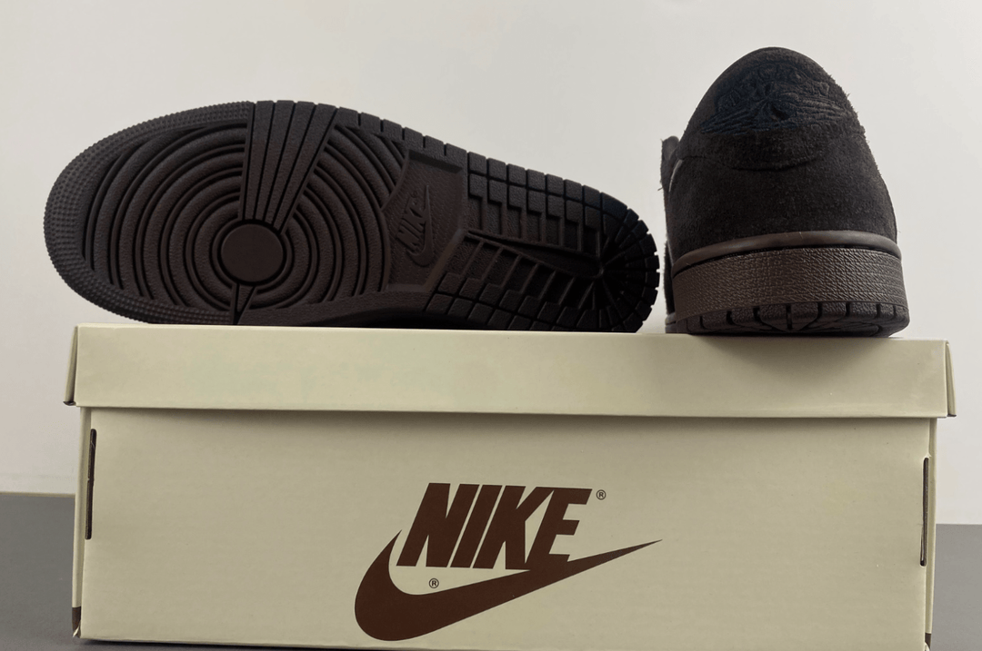 Travis Scott x Air Jordan 1 Low OG "Velvet Brown" DM7866 - 202 – Dark Brown - Dune Goons