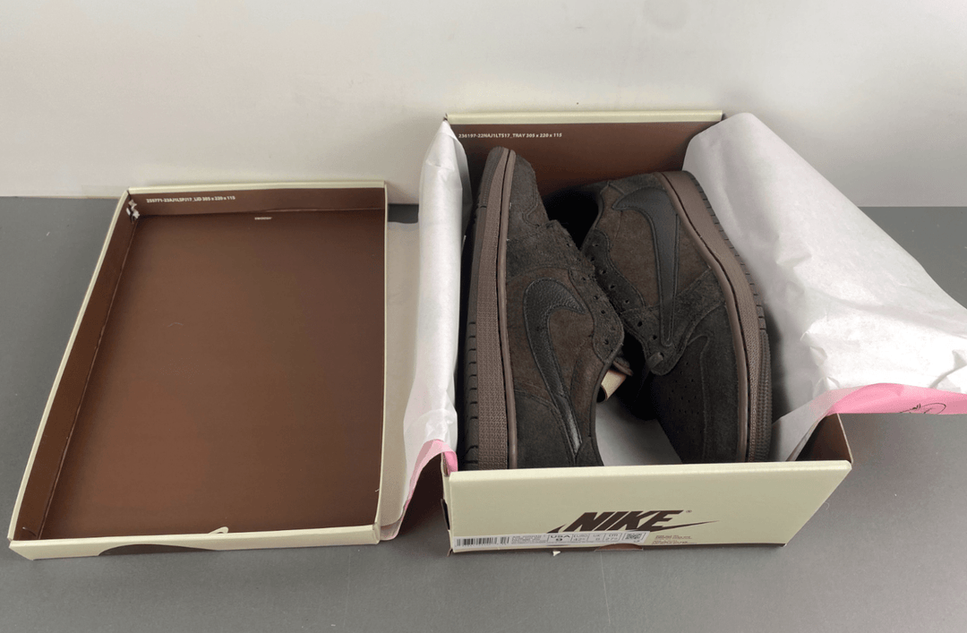 Travis Scott x Air Jordan 1 Low OG "Velvet Brown" DM7866 - 202 – Dark Brown - Dune Goons