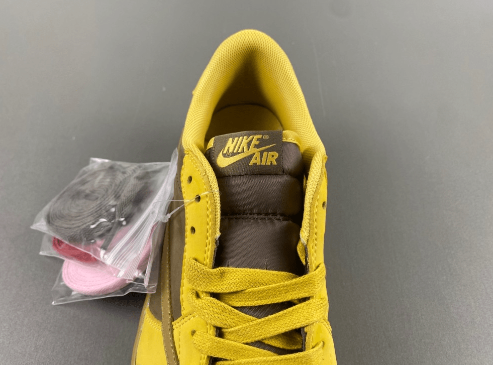Travis Scott x Air Jordan 1 Low "Yellow Card" DM7866 - 665 – Canary/Black - Dune Goons