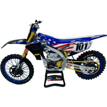 Yamaha YZ450F Motocross of Nations Bike - Eli Tomac - 1:12 Scale - Red/Blue/Yellow - Toy - Dune Goons