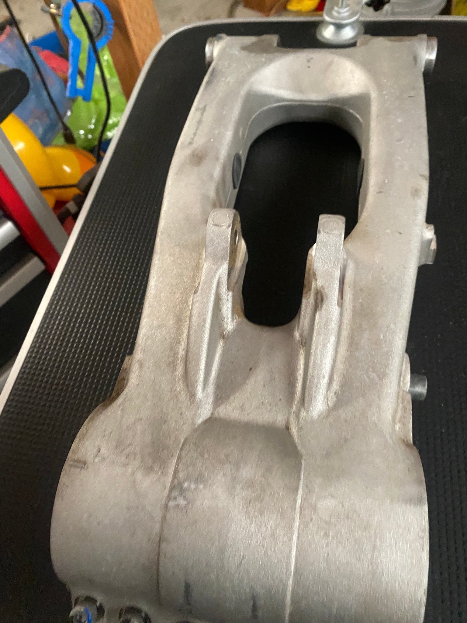 2020 Yamaha Raptor 700R Swing Arm OEM 1S3 - 22110 - 00 - 00 - Dune Goons