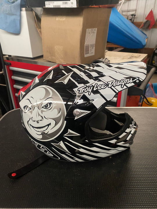 Troy lee Designs Air Ouija Helmet.